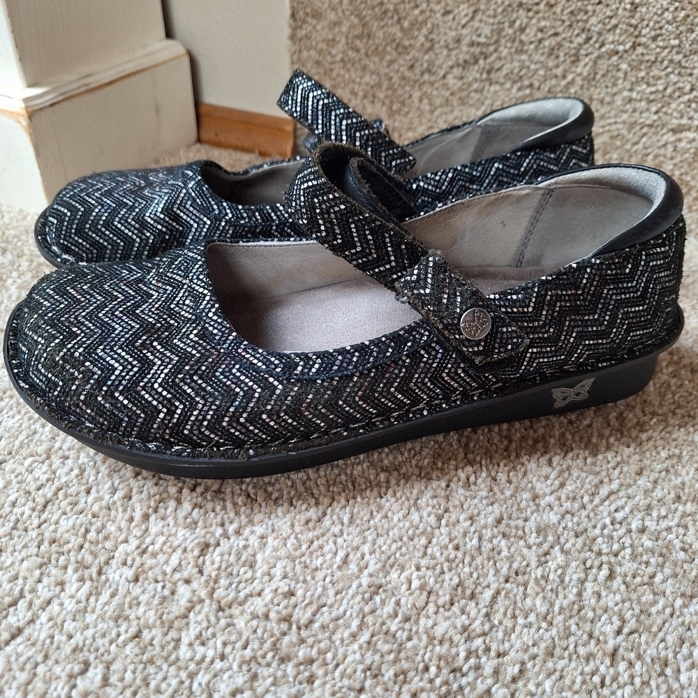Alegria Belle Ric Rac Mary Janes Womens size 40 (9.5/10)